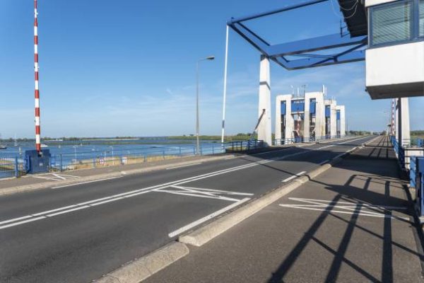 Specialist Natte Waterbouw Waterveiligheid en Bruggen Z en D 6